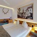 Hotel Adler
