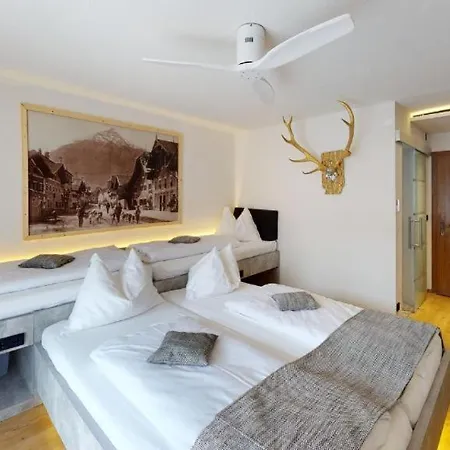 Adler 3* 哥林素萨尔察赫