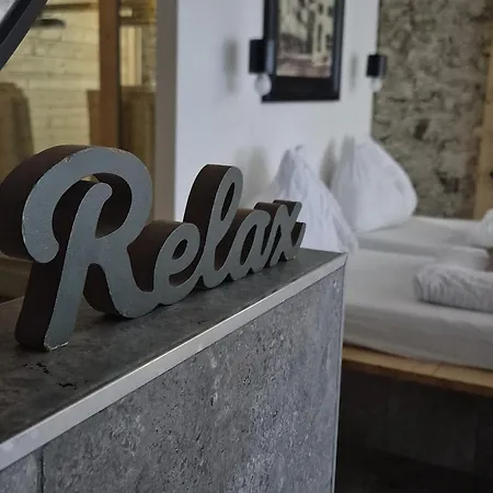 Adler 哥林素萨尔察赫